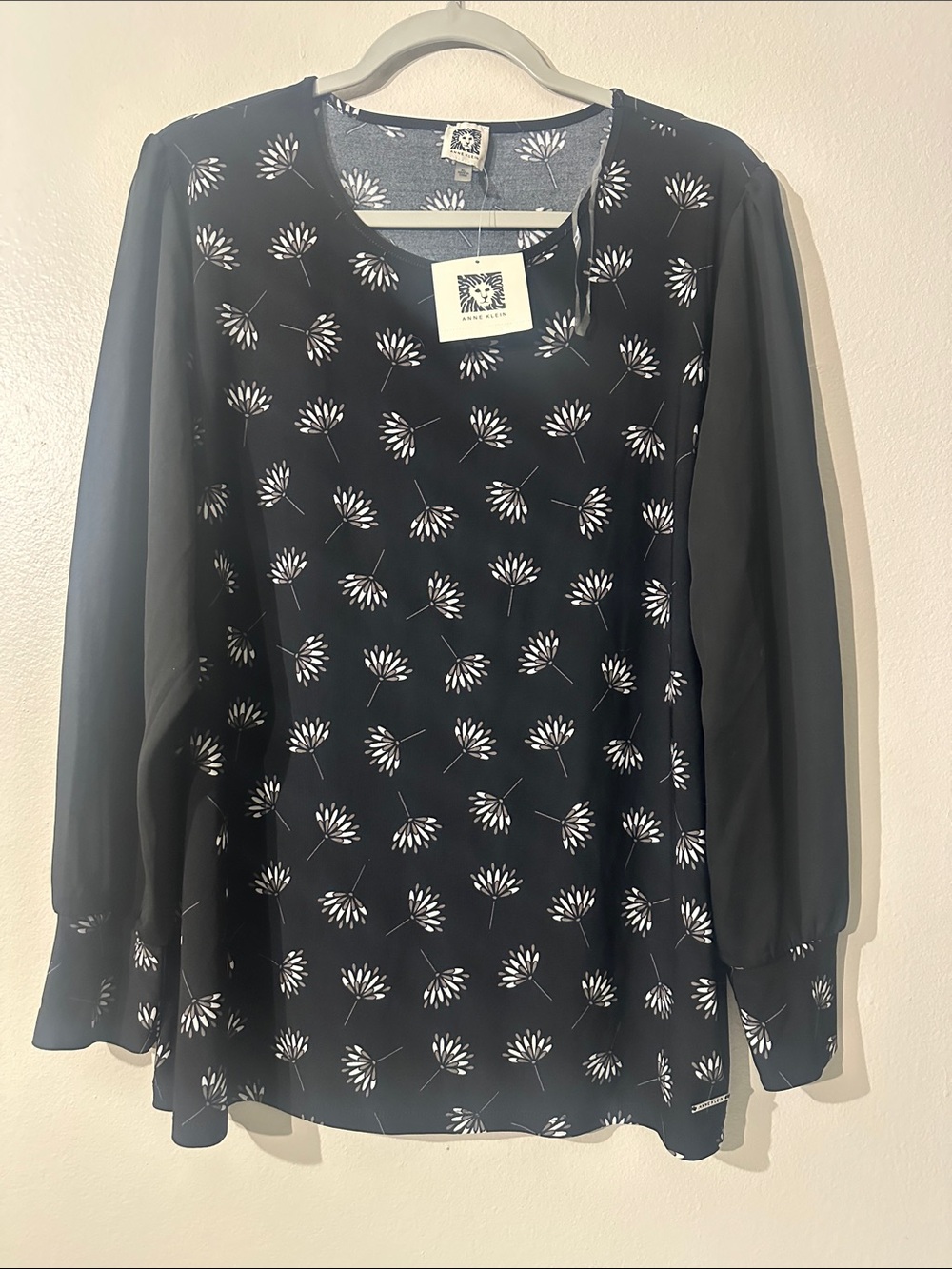 NWT Anne Klein black floral print long-sleeve lightweight top Sz XL